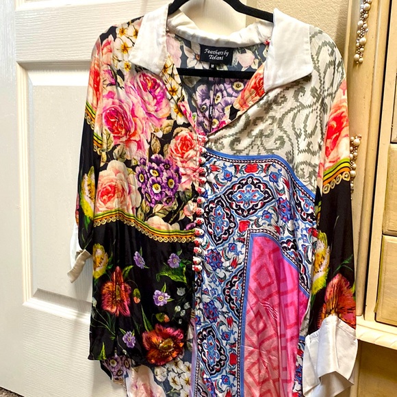 Tolani silk blouse - Picture 1 of 5
